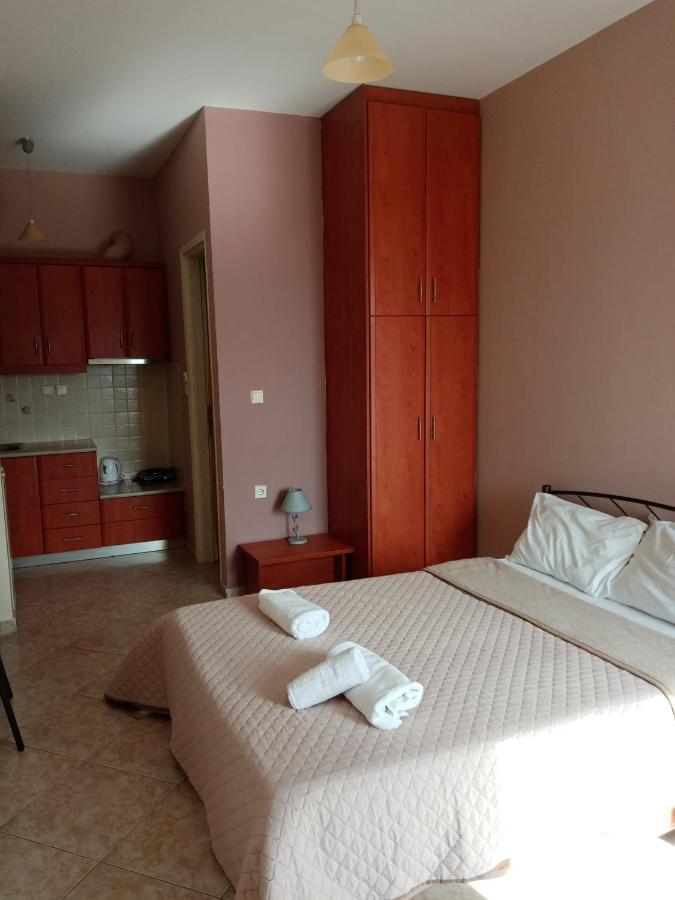 Jusmine Apartments Халкис Екстериор снимка
